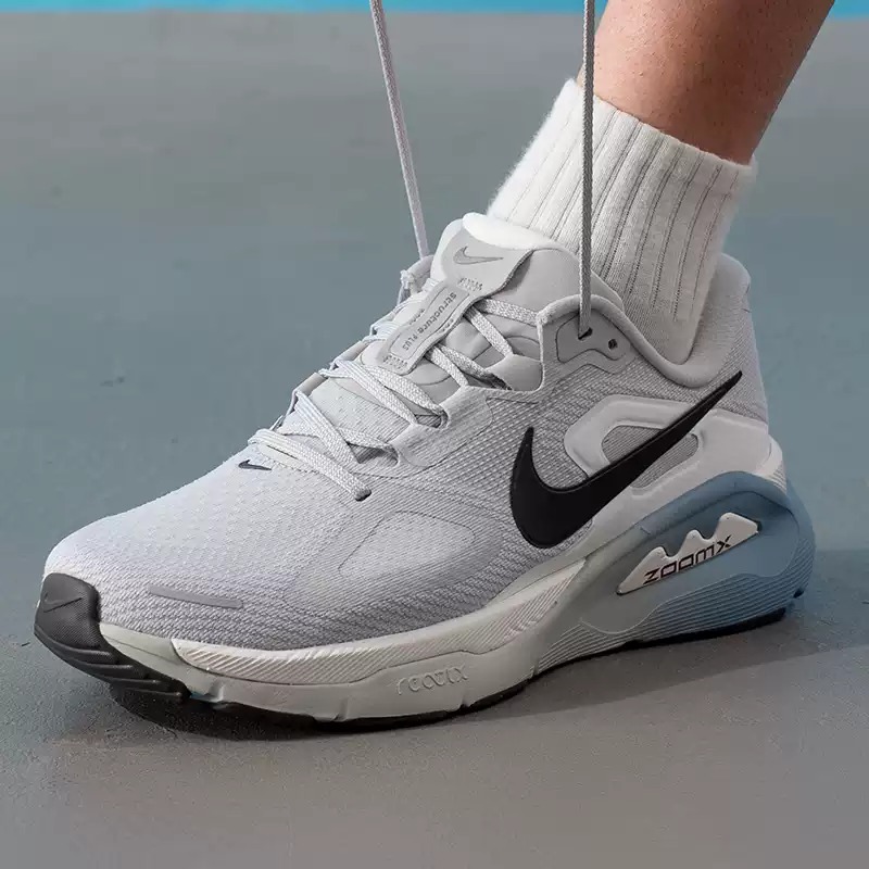 Nike Herenschoenen Originele L - Lightweight Road Running Shoes recensie en prijs